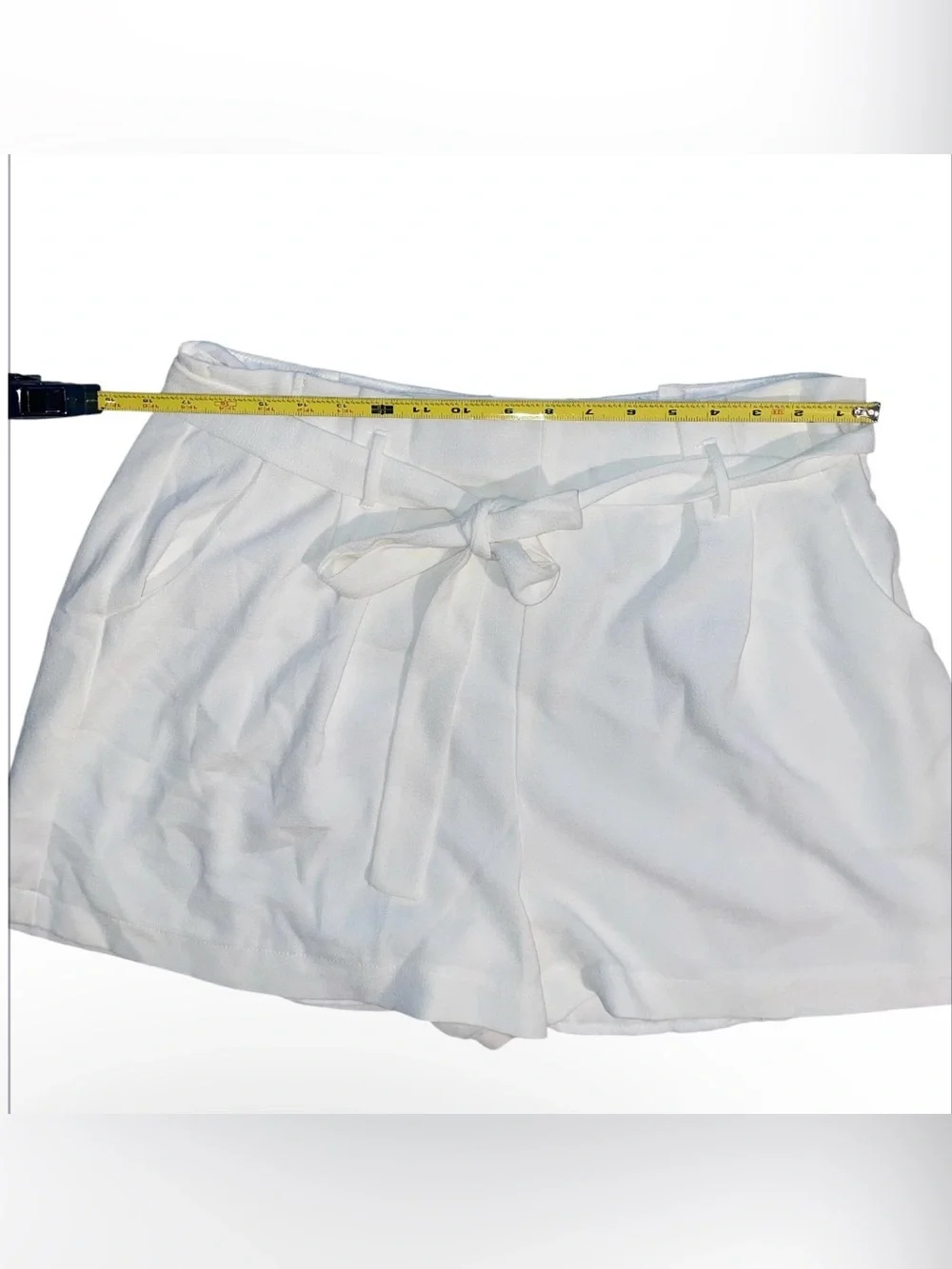 Leith Women’s White Tie-Waist Linen Blend Shorts